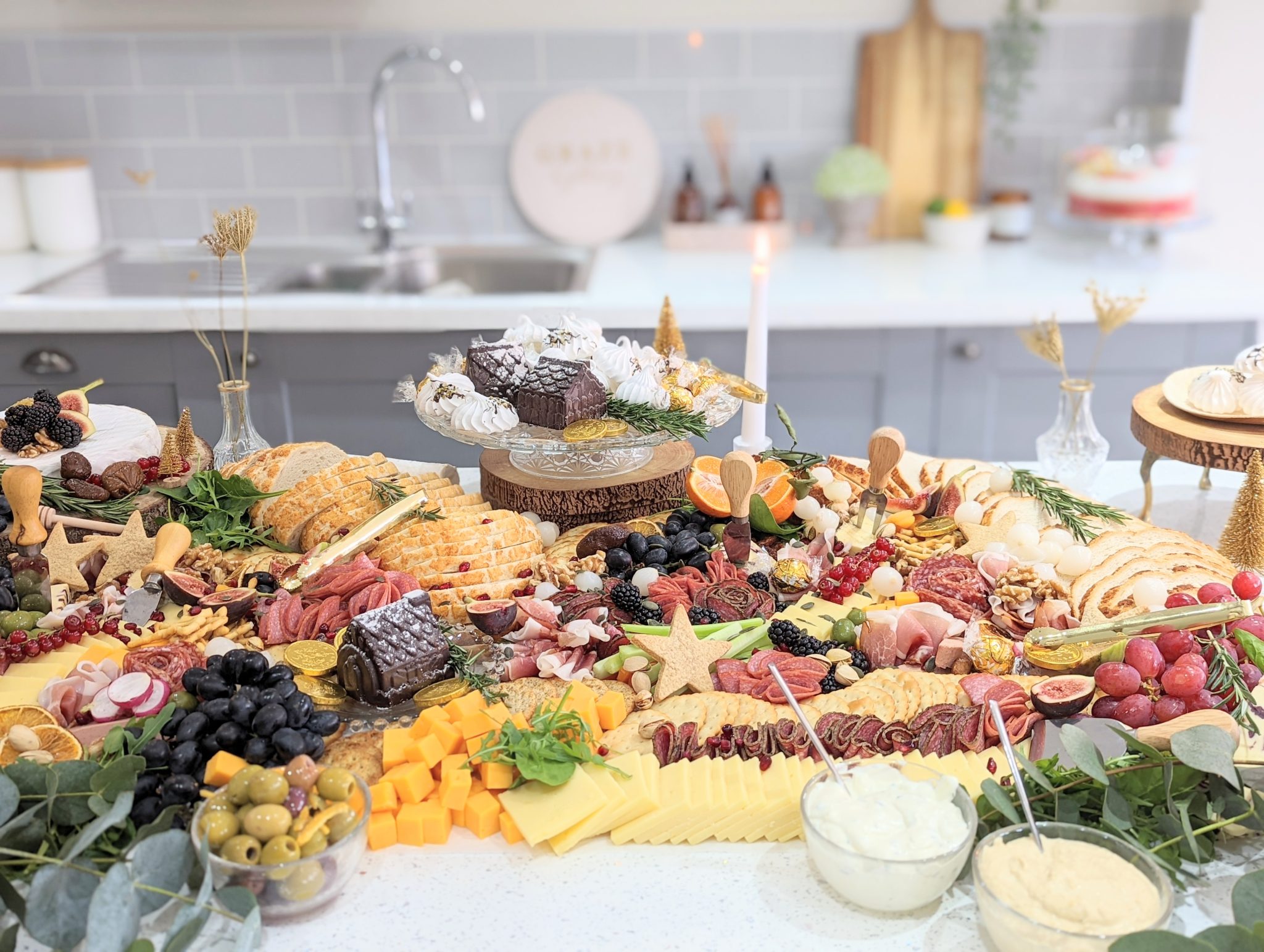 Graze Table – Charcuterie (deposit only) – Graze & Gathering